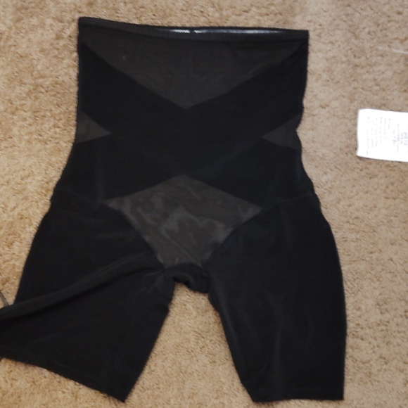 Skims 2 pairs - Picture 3 of 4